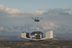 Termografía con drones en planta fotovoltaica detectando hotspots en paneles solares